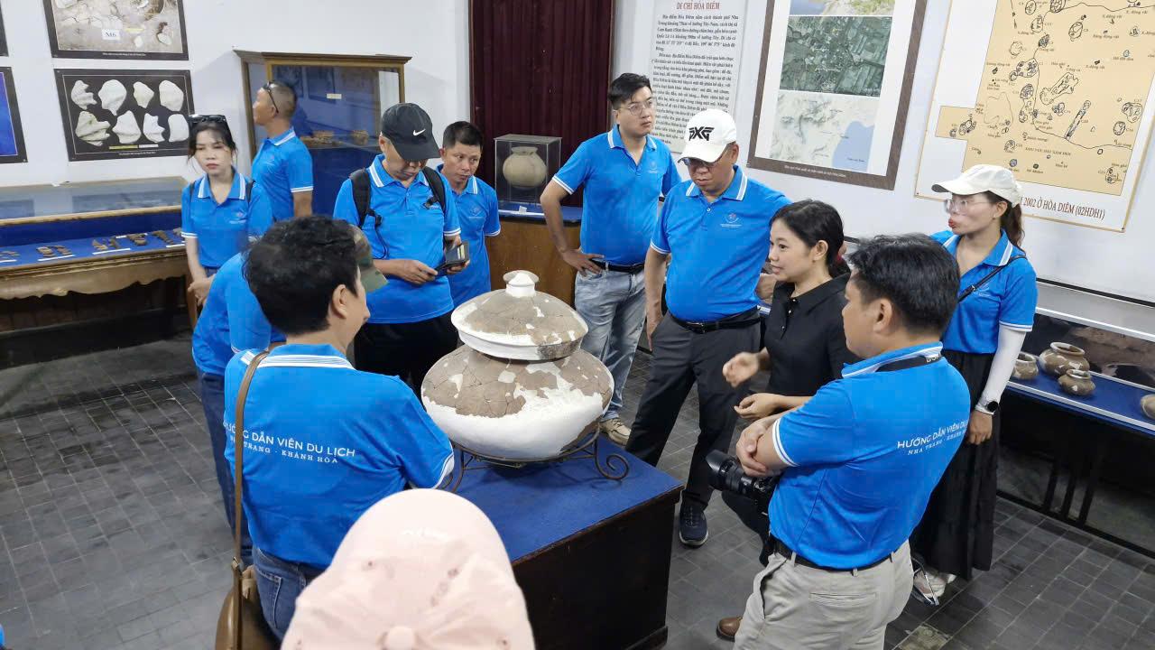 Dưới lớp cát Hòa Diêm: Hé lộ nền văn hóa bí ẩn 2.500 năm trước