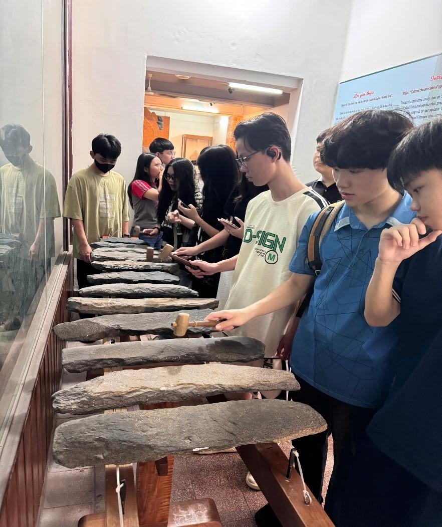 dan-da-khanh-son-bao-tang-khanh-hoa