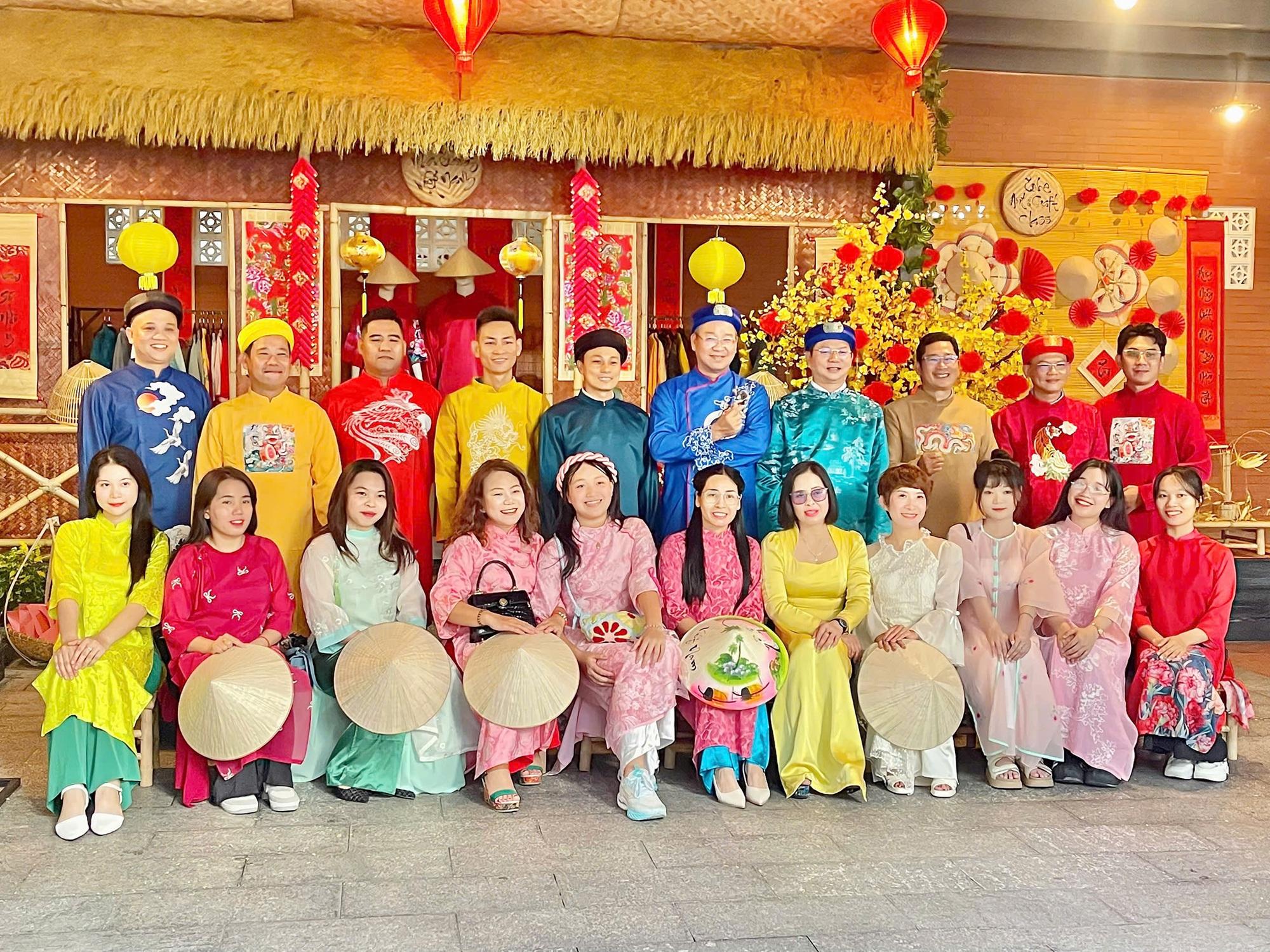 tour-trai-nghiem-van-hoa-tohe-nha-trang (23)