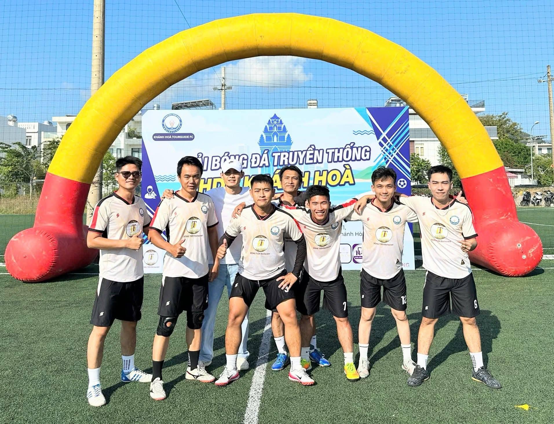 Giai bong da Huong dan vien 2026 (1)