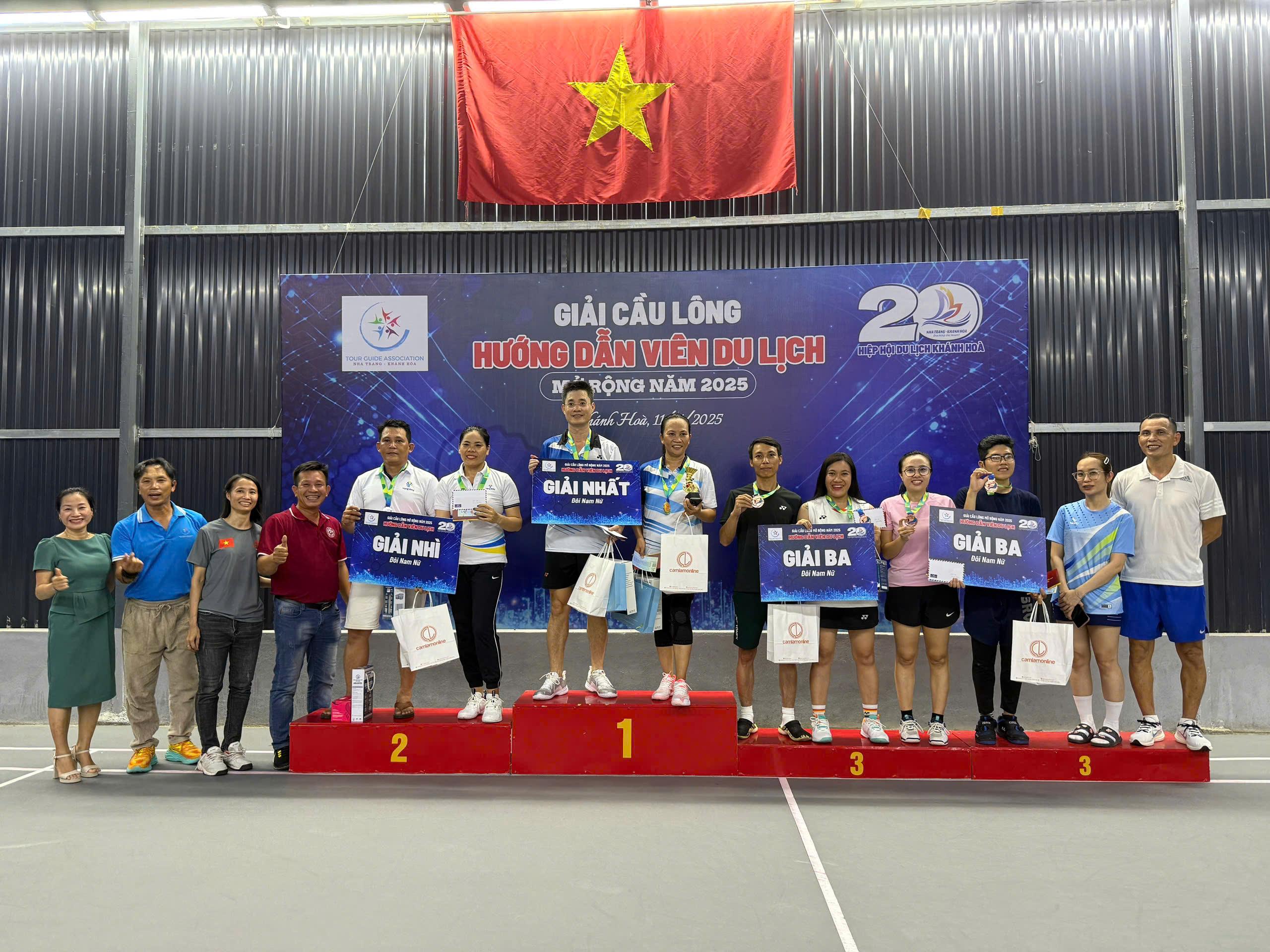 giai-cau-long-huong-dan-vien-2025 (10)