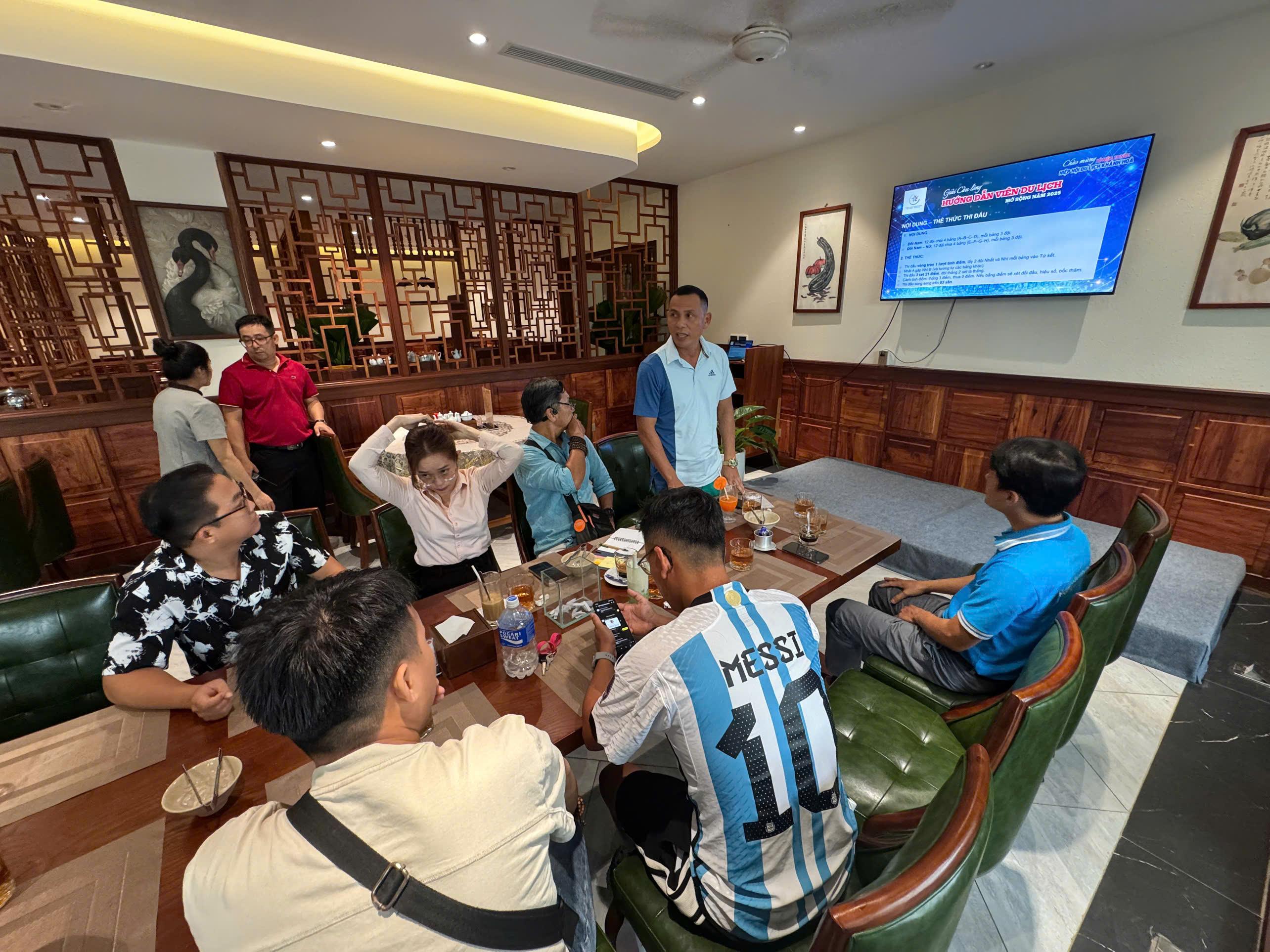 giai-cau-long-huong-dan-vien (3)