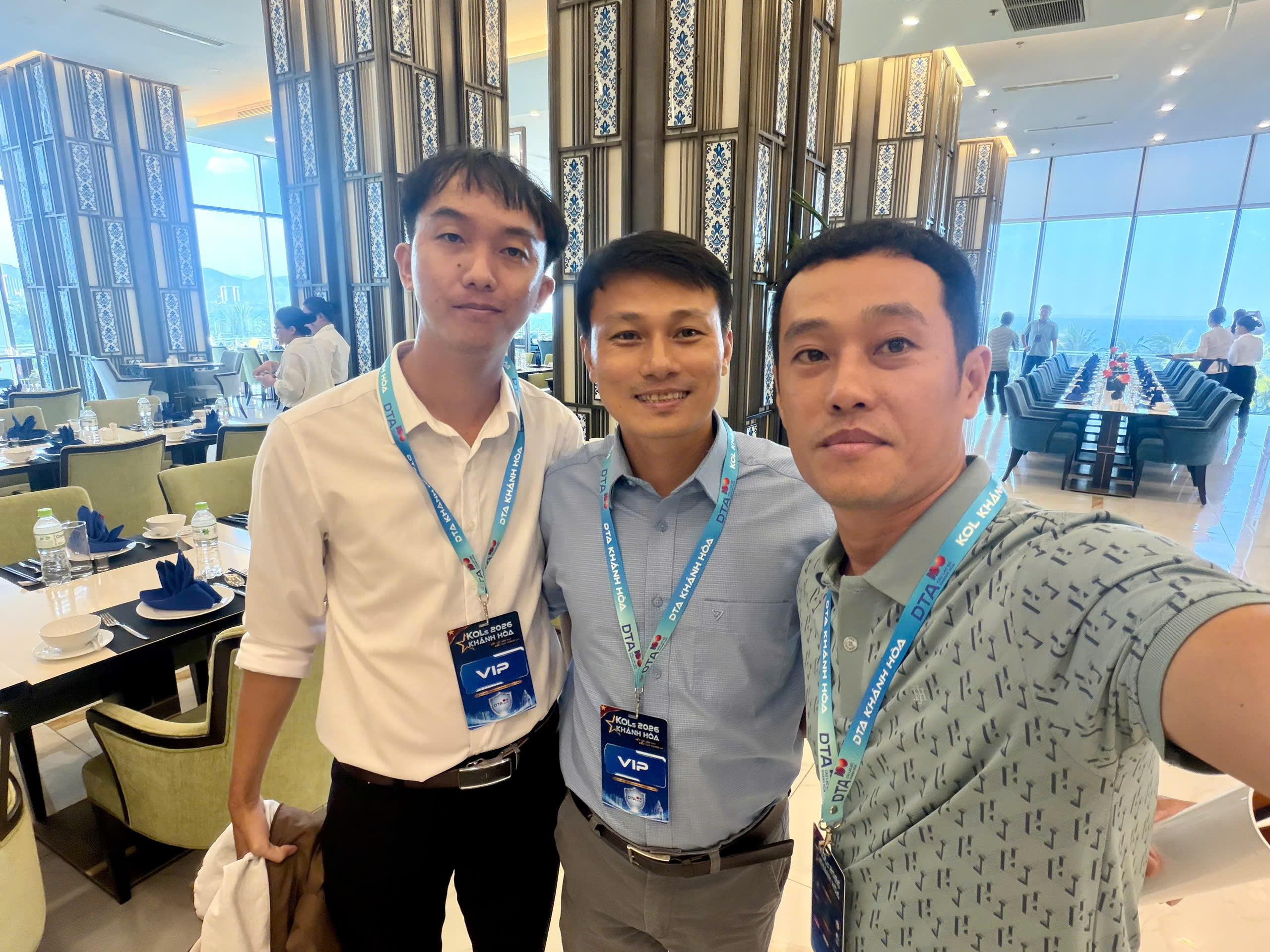 Nhóm quản trị viên cộng đồng số Khánh Hòa