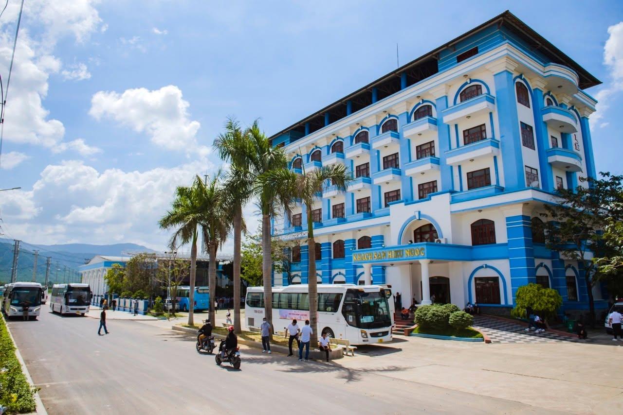 Nhà hàng Hiếu Ngọc (Tây Sơn)