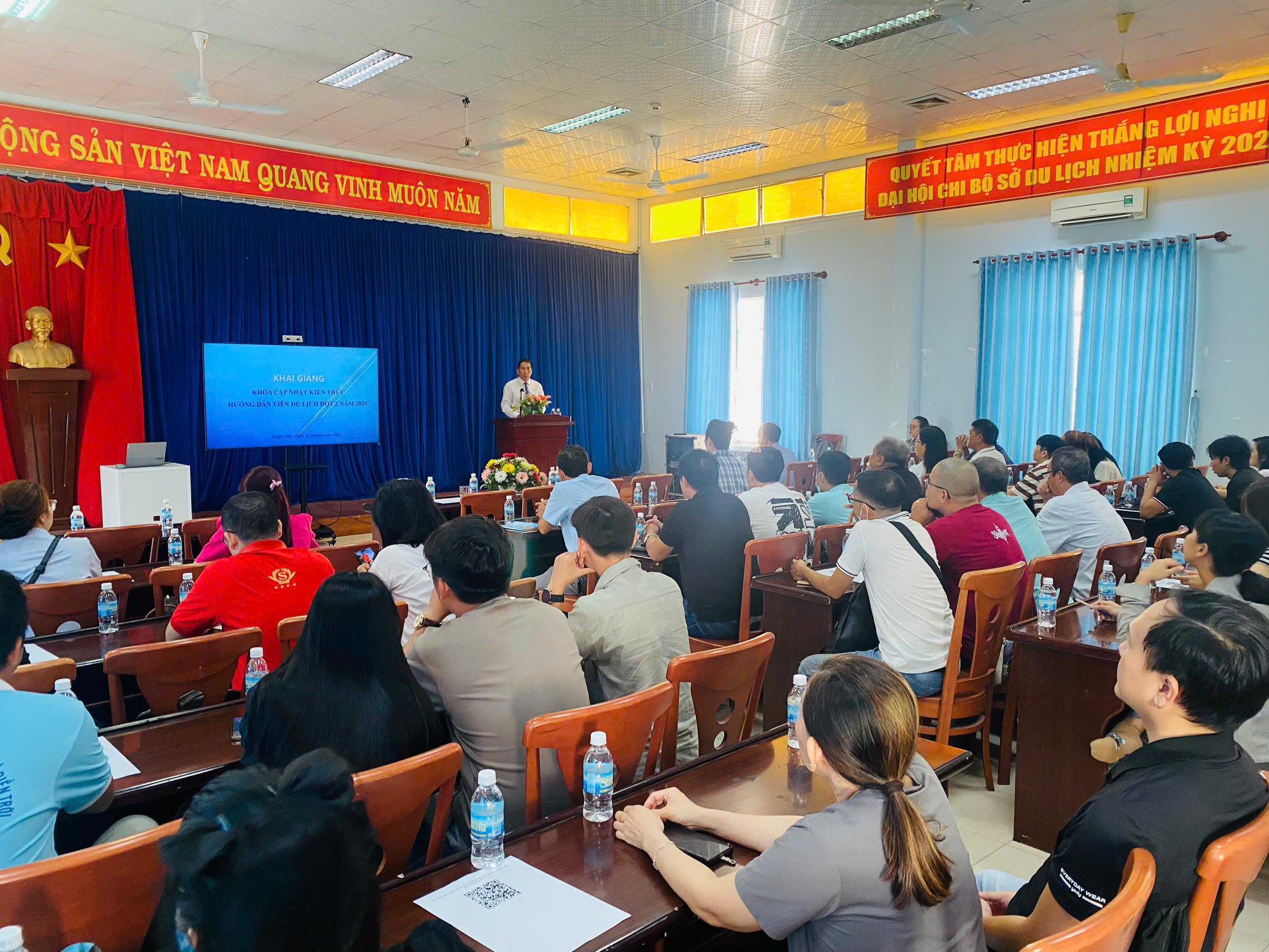 cap-nhat-kien-thuc-2025 (2)